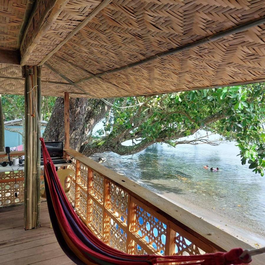 Borbon'S Treehouse By The Sea Bed & Breakfast Mambajao Eksteriør bilde